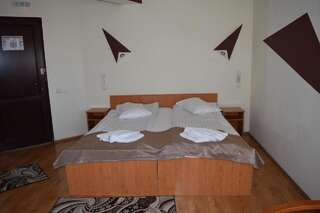 Курортные отели Club Vila Bran Бран Двухместный номер с 2 отдельными кроватями-4
